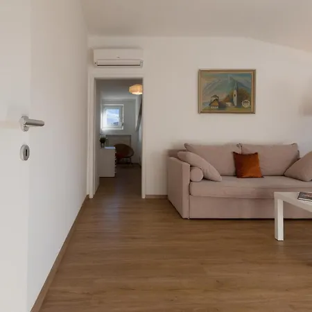 Haus Kuen Apartment