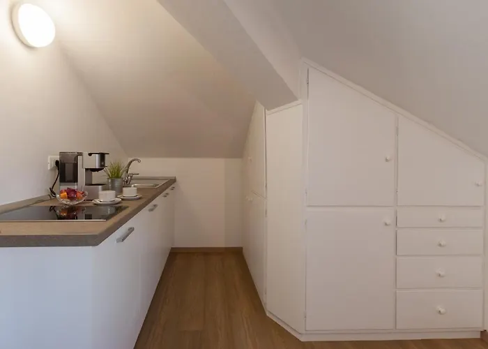 Apartment Haus Kuen Merano